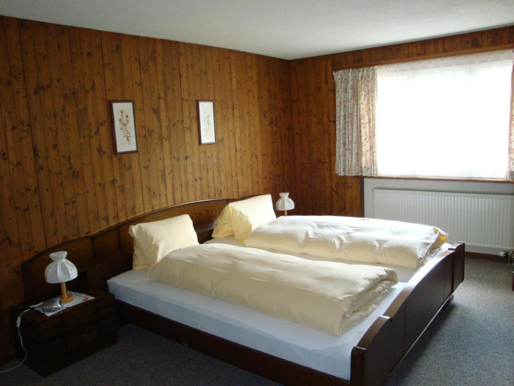 Hotel Old-Jnn Saas im Prattigau Zimmer foto
